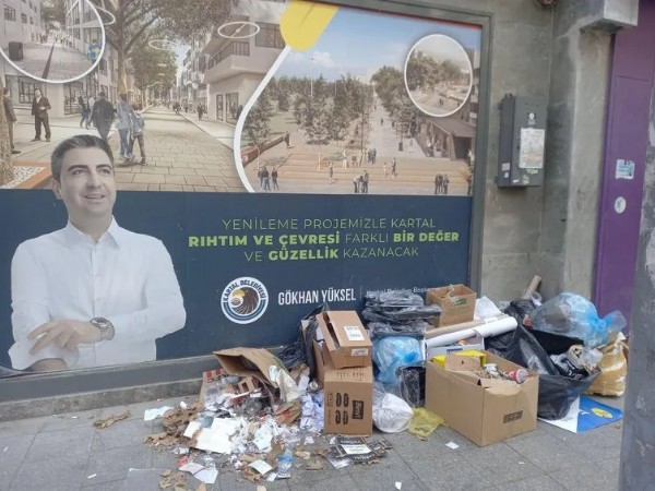 Kartal Belediyesi işçilerin taleplerini vermedi: İşçiler greve gidince Kartal çöp içinde kaldı!